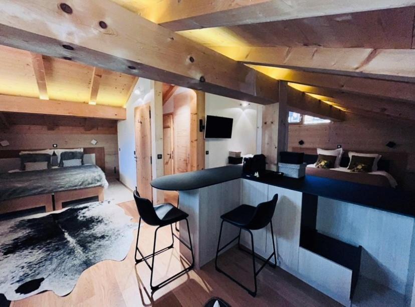 Chalet Inarpa - Appartements Et Suites لا كلوساز المظهر الخارجي الصورة